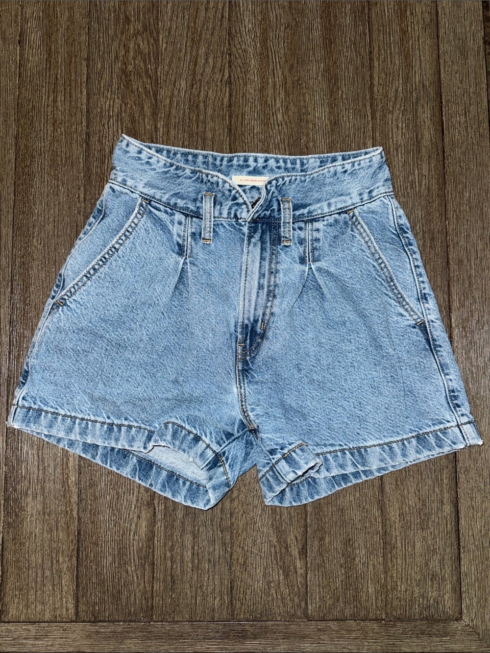 Levi's A Line Mom Shorts